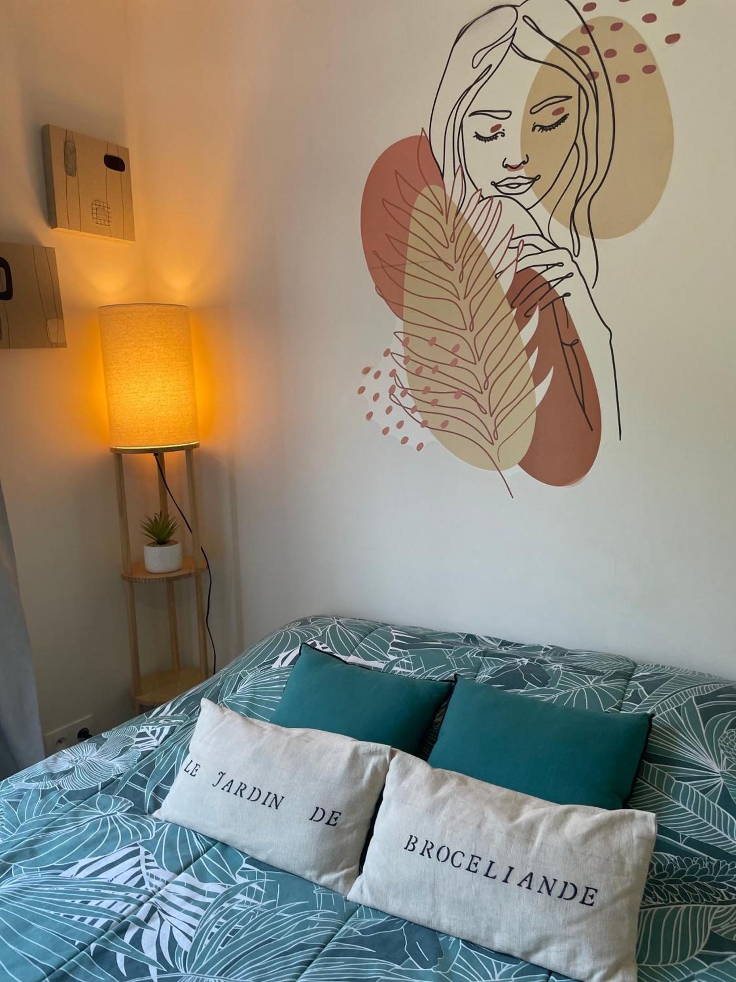 Le Jardin De Broceliande Apartment Ploermel Bagian luar foto